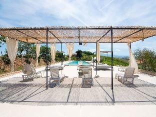 Apartment in Grottammare with Jacuzzi  Garden Apartment in Marche