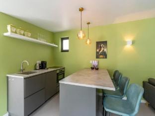 Bungalow in Sint Maartenszee with Garden Views Vacation rental in Callantsoog