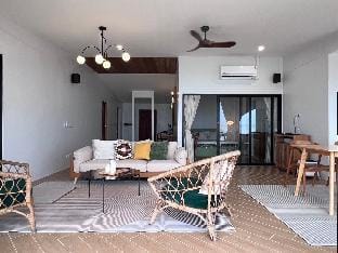 Beachfront villa - Baan Chom-Ley by Vitamin Sea Villa in Ko Pha-ngan Sub-district