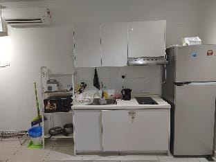 H2O Queen Bed & Single Bed with washing dryer Apartment in Petaling Jaya