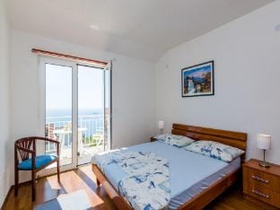 Seaview Apartment in Cavtat Dalmatia with Garden Apartment in Cavtat