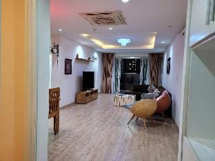 Nice & Cozy & air-conditioned 130m2 apt in Hanoi Apartment in Hanoi
