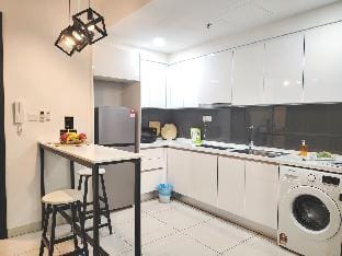 Almas Suites 2Pax Netflix Puteri Harbour BySTAY Apartment in Johor