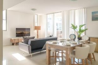 KozyGuru | Hillsdale | 3 Bedroom APT Apartment in Sydney