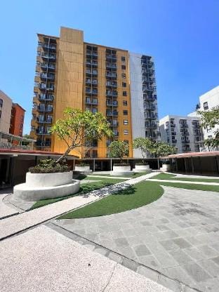 solo urbana residence by skenario Apartment in Indonesia