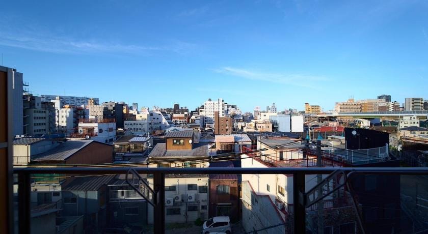 Queen's Park Excellent Access/Dotonbori/Namba/Tsutenkaku/Shinsekai Apartment in Osaka