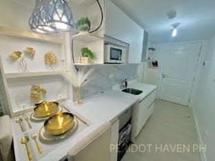 Peridot Haven PH - Azure North Pampanga Apartment in Calabarzon