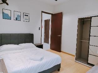 Danga Bay Pool View 2 Beds | 4 Paxs by One 9 Stay Apartment in Johor Bahru