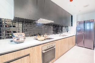 3bed 3wc river view & pool view, use gym & 2 pool Apartment in Ho Chi Minh City