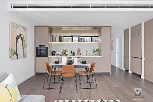 Haymarket Prime Location Charming 2 Bed Apartment in Surry Hills
