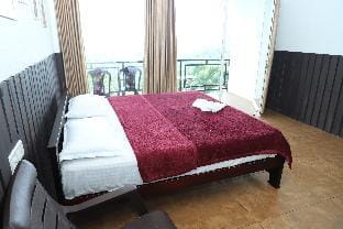 . Nestled in the serene landscapes of Peermade Vacation rental in Kerala