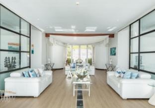 Pure Sunset Beach - By Mikihollick Apartment in Pattaya City