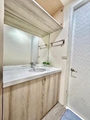 Kunming 3F Apartment in Taipei City