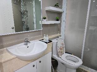 CHIC & CHILL 3 @The Blu X Condo Bangsaen อาคาร A Apartment in Chon Buri Changwat