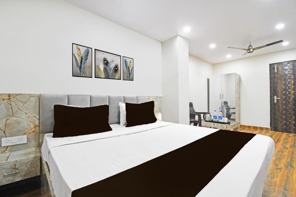 Super Hotel O THE BLUE MOON Hotel in West Bengal