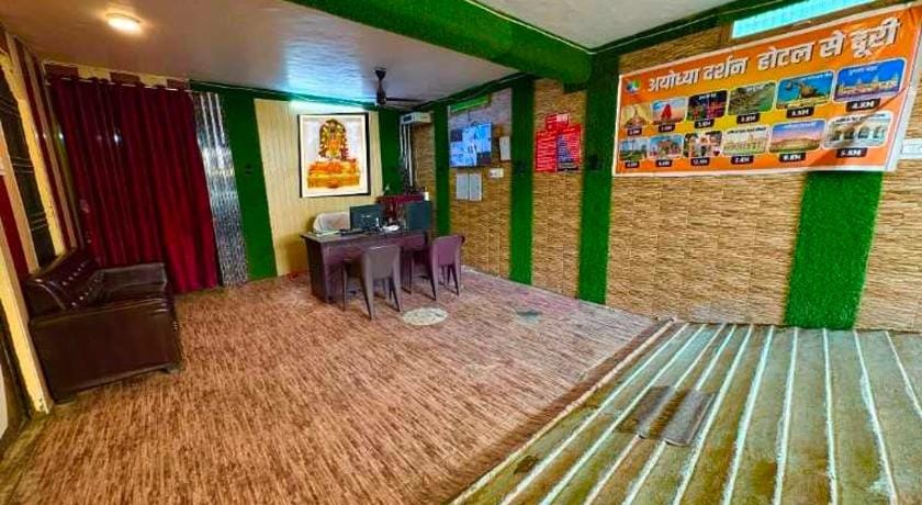Hotel O Golden Palace Homestay Apartment in Uttar Pradesh