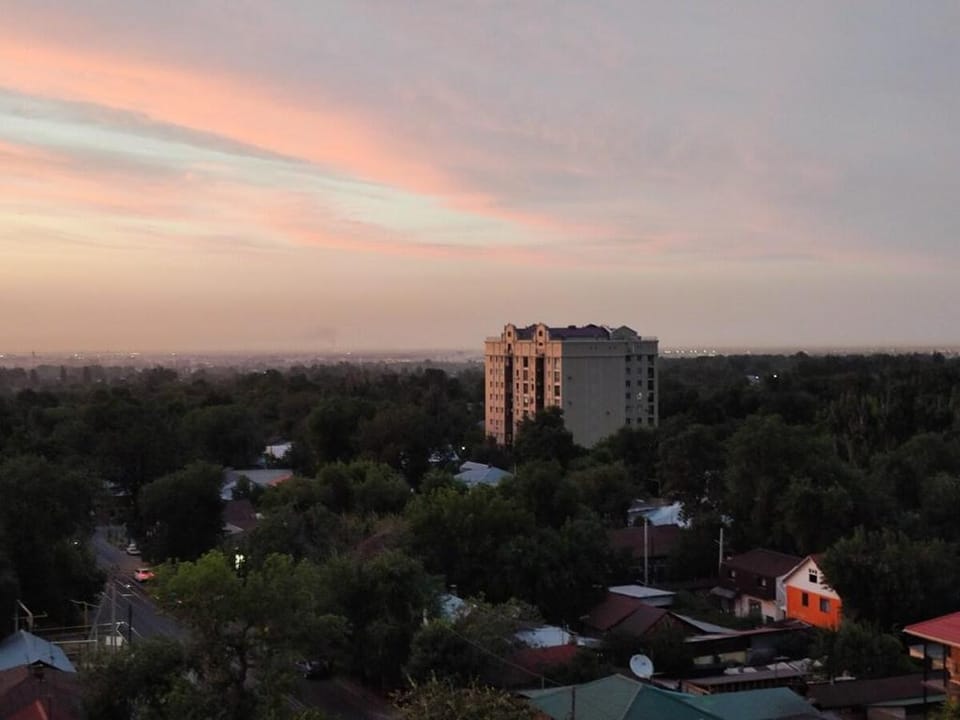 Квартира в Парковом районе Apartment in Almaty