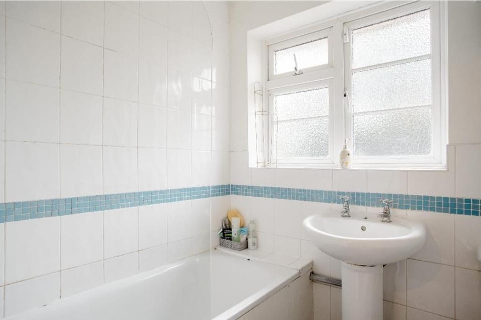 London standard double room for 2 Vacation rental in London
