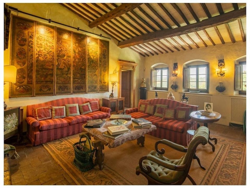 Villa la Corte Comfortable holiday residence Villa in Tuscany