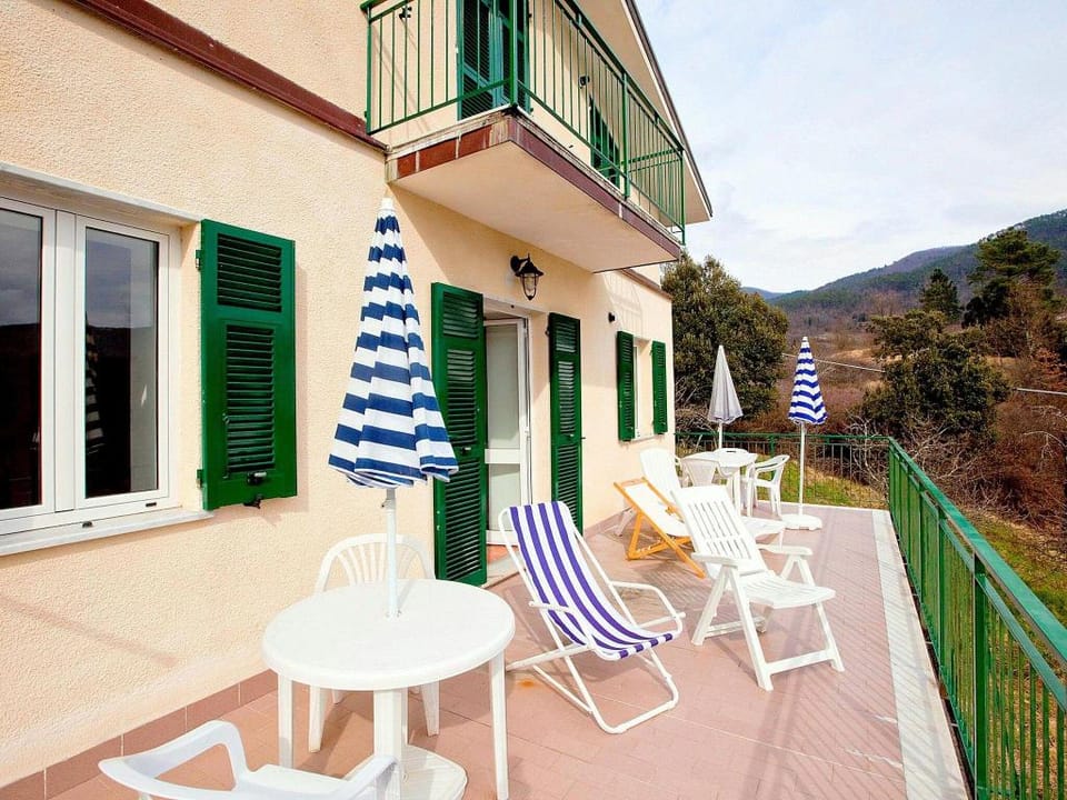 Rustic Cottage Charm in Liguria Villa in Liguria