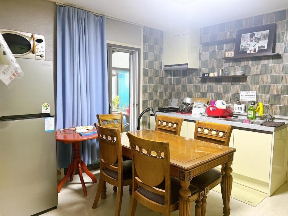 Mokpo JJBRO Hostel / Guesthouse Bed and Breakfast in South Korea