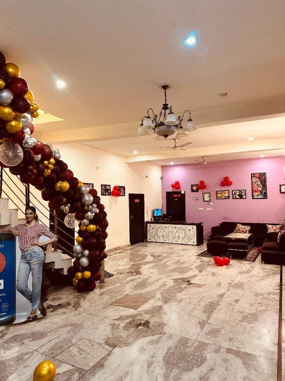 Taj Castle Guest House Hotel in Agra