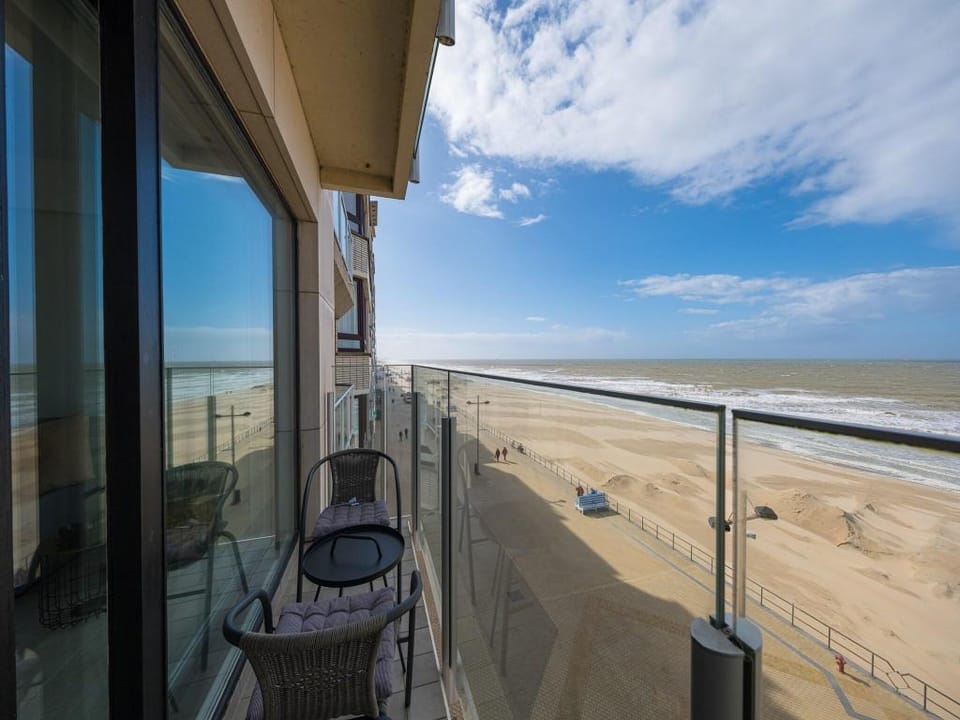 Appealing apartment with sea-view Hotel in Middelkerke
