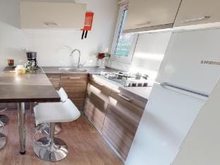 Mobile Home Bodensdorf near Gerlitzen Ski Area Campground/ 
RV Resort in Carinthia, Austria