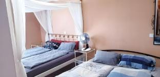 Bright 3-Room 2-BedRm 2-BathRm 15min to CityCenter Apartment in Bavaria