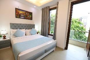 Lovely 3 BHK Apartment Apartment in New Delhi