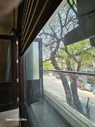 Palatial 4 BHK Apartment next to GK-2 Market Apartment in New Delhi