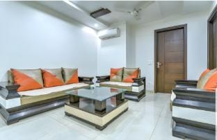 Lively 2 BHK Apartment-Fully Loaded,Centrally Lctd Apartment in New Delhi