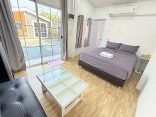 Cina Home Vacation rental in Chiang Mai
