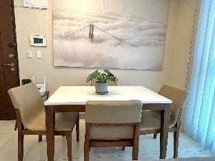 Elegant 2-BR at Uptown BGC Vacation rental in Makati