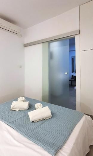 Renovated Modern & Specious 2Bd Apt Athens center Apartment in Athens