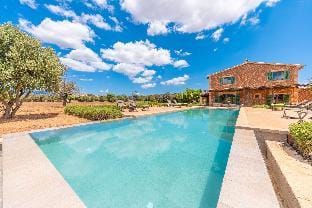 Son Catxo in Mallorca Villa in Pla de Mallorca