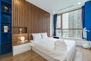 Vinhomes Central Park Collection XII by Elevate Apartment in Ho Chi Minh City