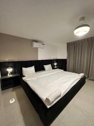 Stylish Luxe Apartment Fr 0004 Apartment in Africa