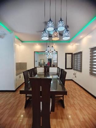 M4 Villa Vacation rental in Angeles