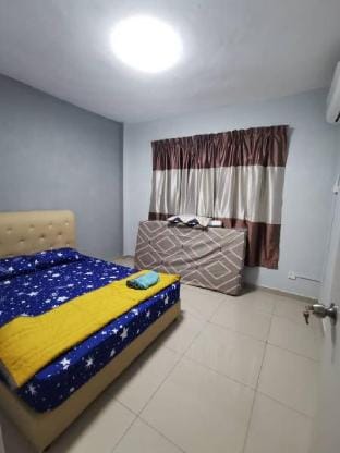 Romantic Pool View 3B2B 10-12pax Teluk Kemang PD Apartment in Port Dickson