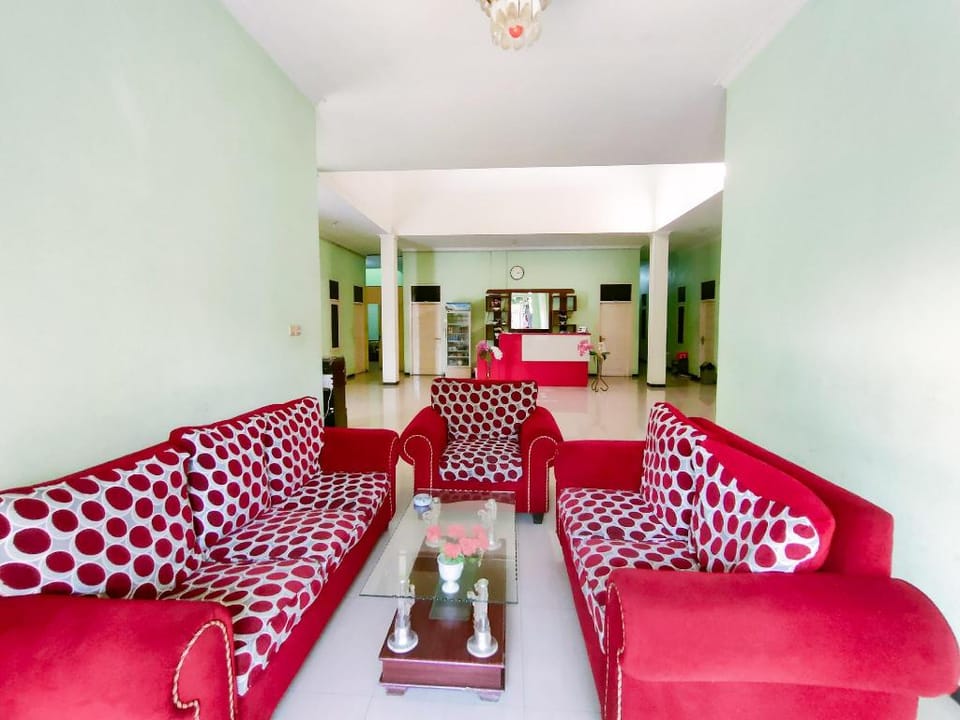 Djati Homestay Redpartner near Gor Djarum Kudus Hotel in Indonesia