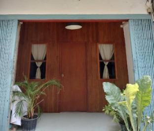 Suree House Sathorn - 5mins to Surasak station Vacation rental in Bangkok