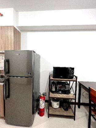 2BR Condo with Balcony near airport and city area Apartment in Davao City