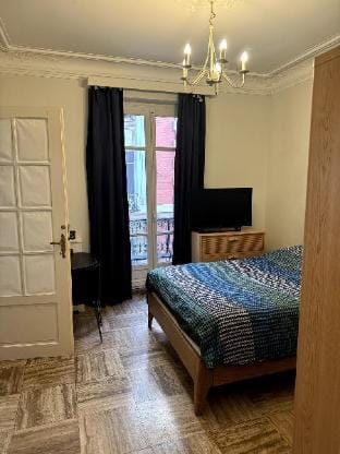 Grand appartement Michel-Ange Vacation rental in Paris