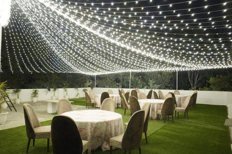Purple Tree Villa Delhi Hotel in Gurugram