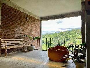 Full Villa with 3 BR and a Pool & a cook in Kandy Villa in Gangawatakorale