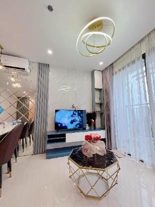 PUNHOUSE HOMESTAY-S1.06OceanPark 1N+1 Apartment in Laos