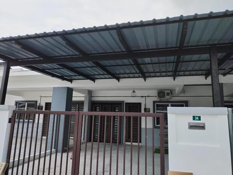 Orked Homestay Seri Iskandar Vacation rental in Perak Tengah District