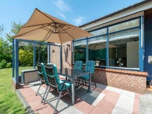 Eureka 78 bungalow with enclosed garden Vacation rental in North Holland (province)