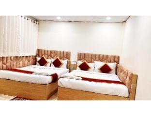 Shri Ram Guest House 1 Rk Apartment in Varanasi